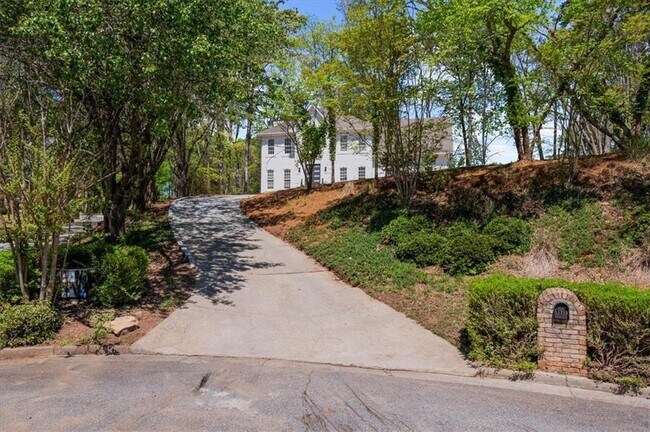 Building Photo - 11215 Highfield Chase Dr