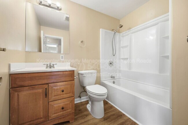 Building Photo - 211 Madrid Dr