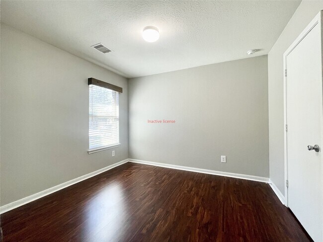 Building Photo - 18722 White Barnwood Ct