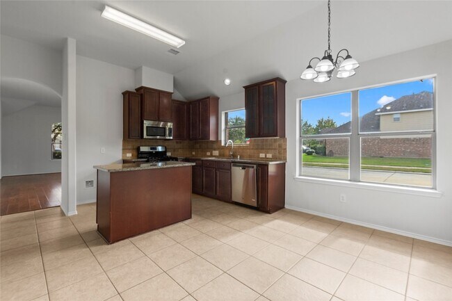 Building Photo - 3608 Mahogany Trail