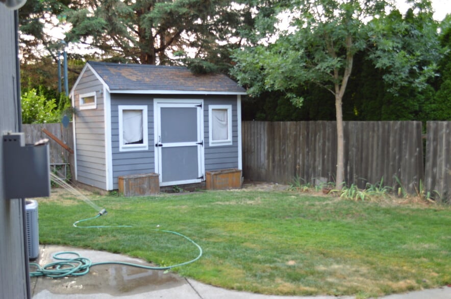 Free Storage Shed - 16541 Southwest Daylily Street