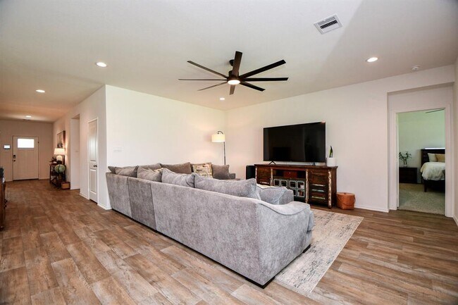 Building Photo - 3008 Bur Lndg Ln