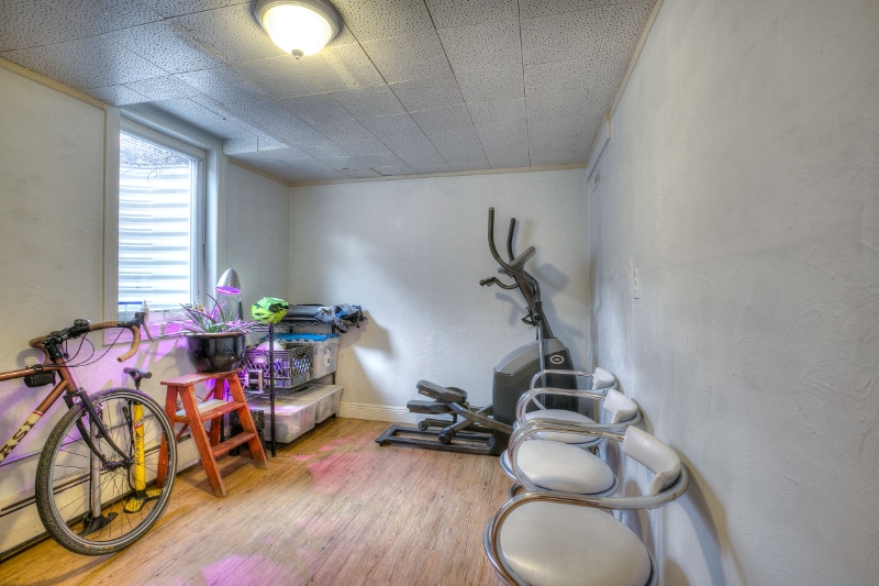 Building Photo - 401.5 Lilac Ln