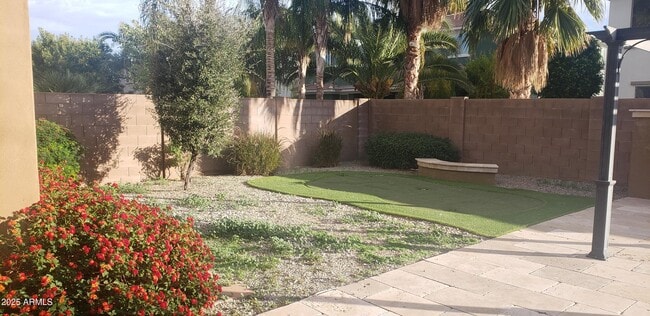 Building Photo - 3751 E Palo Verde St