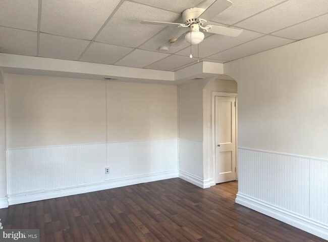 Building Photo - 301 W State St