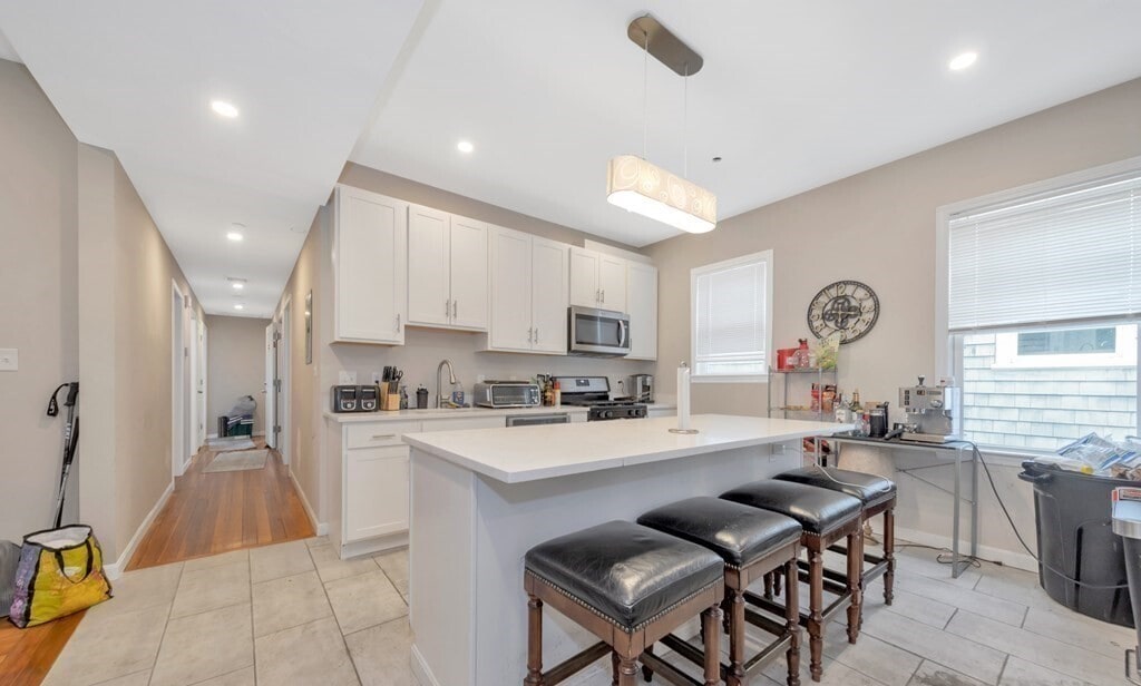 Building Photo - 228 Calumet St