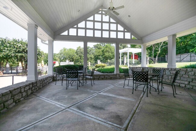 Building Photo - Spotless home in sought after Fieldstone Farms!
