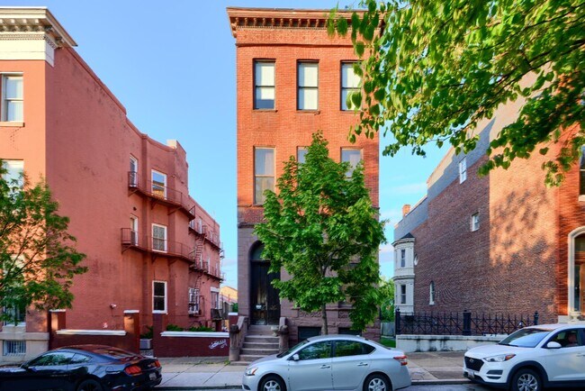 Building Photo - 1317 Eutaw Pl