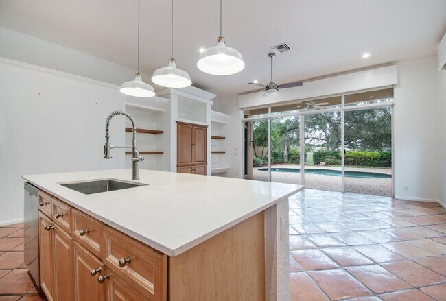 Building Photo - 2466 Bay Isle Ct