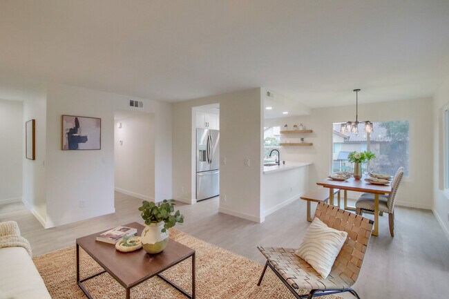 Building Photo - 1059 Arbor Ln