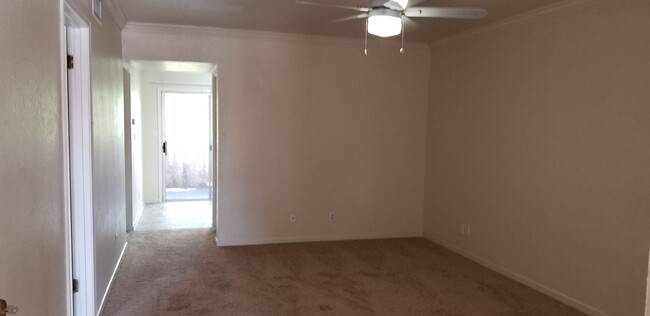 Building Photo - AFFORDABLE CONDO IN THE HEART OF TEMPE!