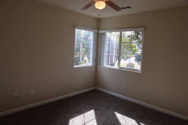 Building Photo - 10100 Grand View Summit Dr