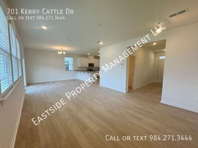 Building Photo - 701 Kerry Cattle Dr