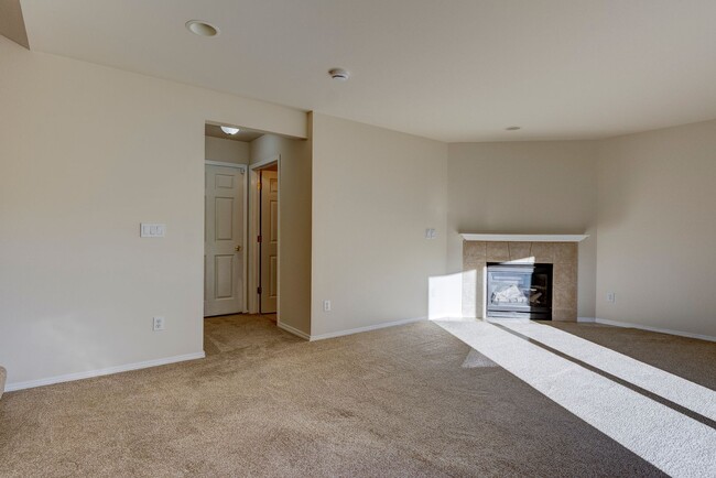 Building Photo - 3 bed 2.5 bath Home in Cherry Hill