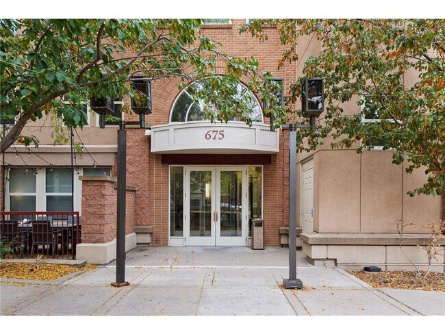 Building Photo - 675 N 1st St