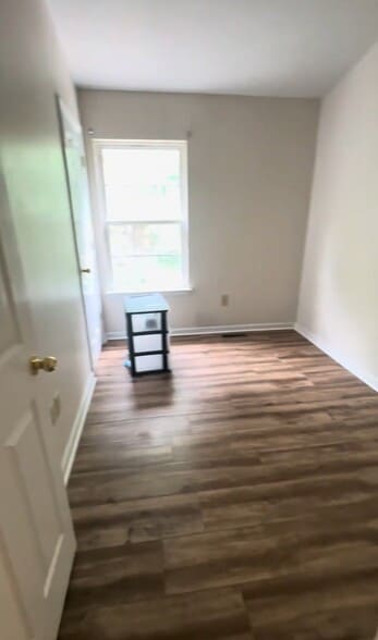 Building Photo - 651 Stonewall Dr