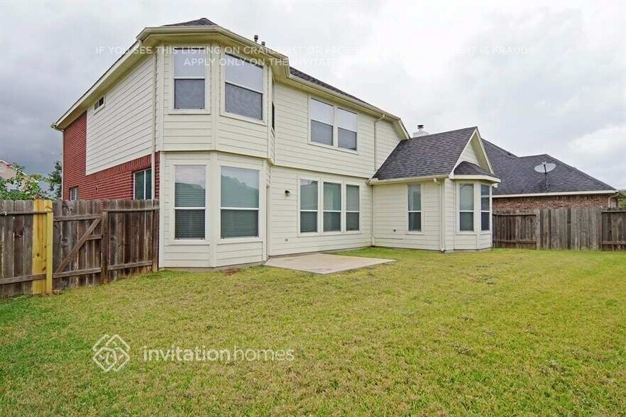 Building Photo - 62 Atascadero Dr