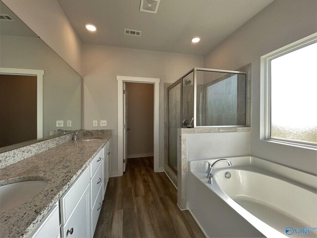 Building Photo - 4220 Textile Ln