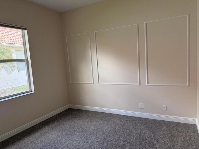 Building Photo - 2218 SW Panther Trce