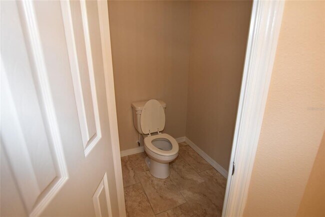 Building Photo - 527 Bristol Cir