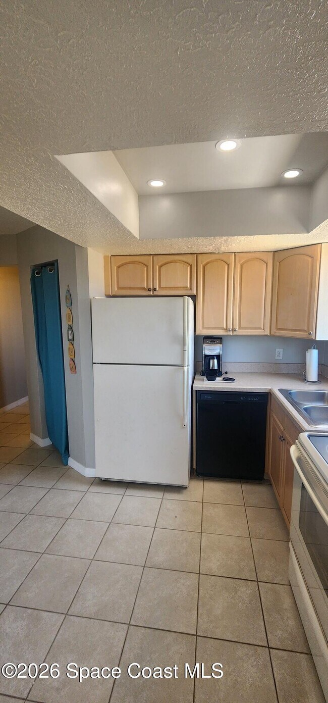 Building Photo - 8208 Presidential Ct