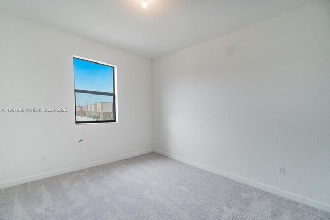 Building Photo - 207 SW 159th Ter