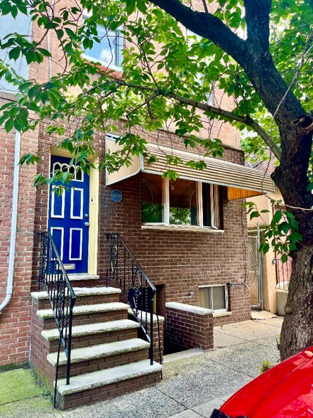 Building Photo - 1809 S 13th St