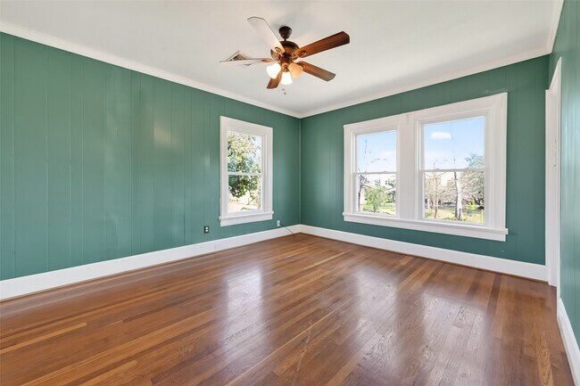 Building Photo - 3410 Austin St