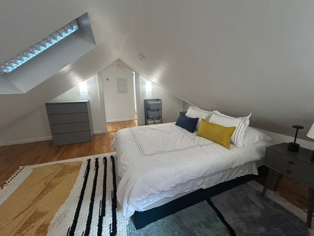 Building Photo - 16 Union St