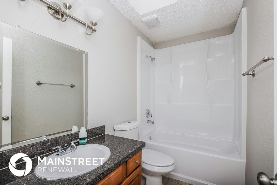 Building Photo - 1024 Green Ridge Terrace