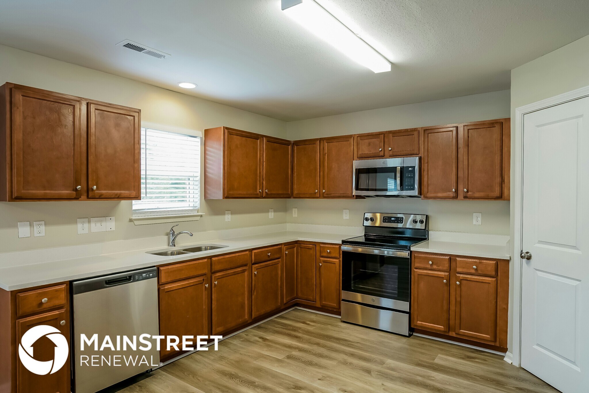 Building Photo - 4006 Glennstone Dr