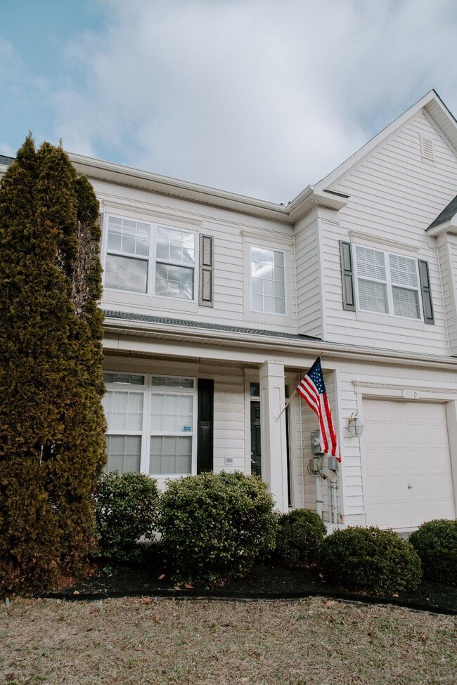 Building Photo - 110 Quinton Oaks Cir