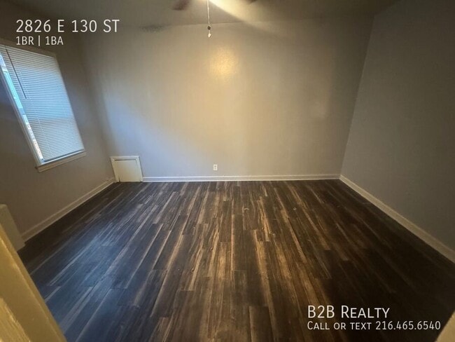Building Photo - 2826 E 130th St