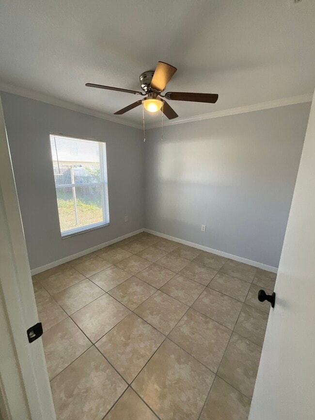 Building Photo - Great Home