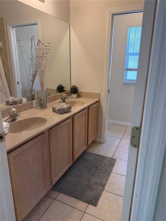 Building Photo - 10760 Plantation Bay Dr