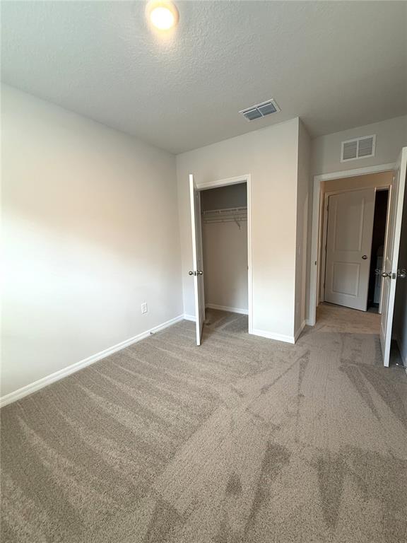 Building Photo - 4649 Pleasant Ave