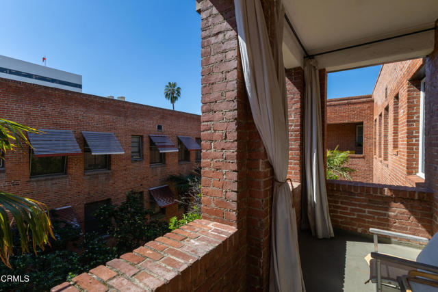 Building Photo - 139 S Los Robles Ave