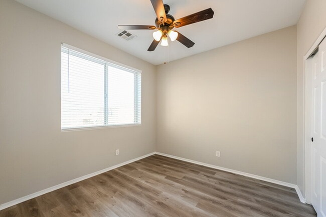 Building Photo - 5350 Panaca Spring St