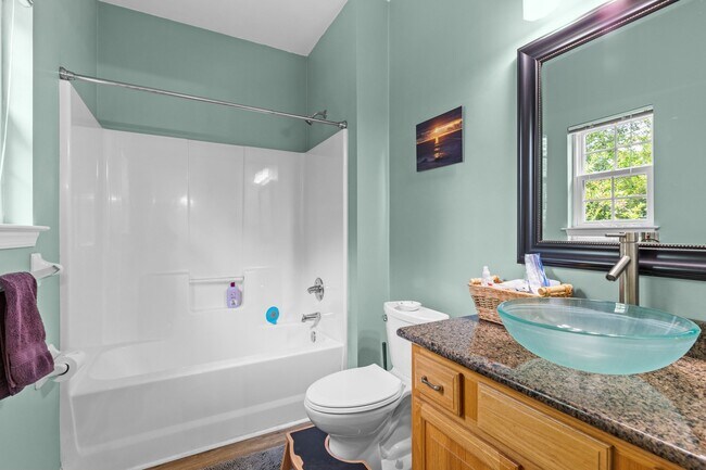 Building Photo - 1625 Lockridge Ct