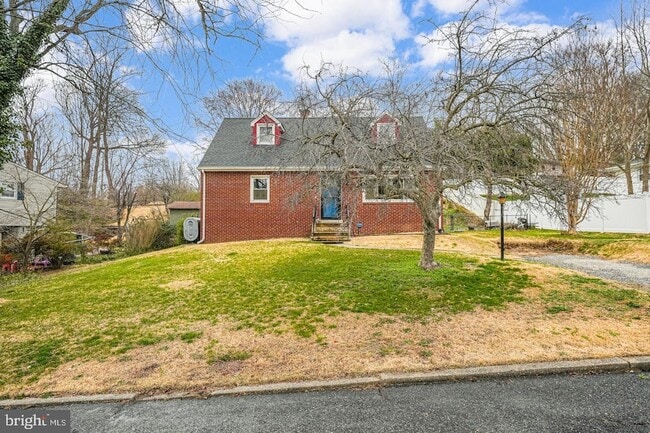 Building Photo - 6714 Amherst Rd