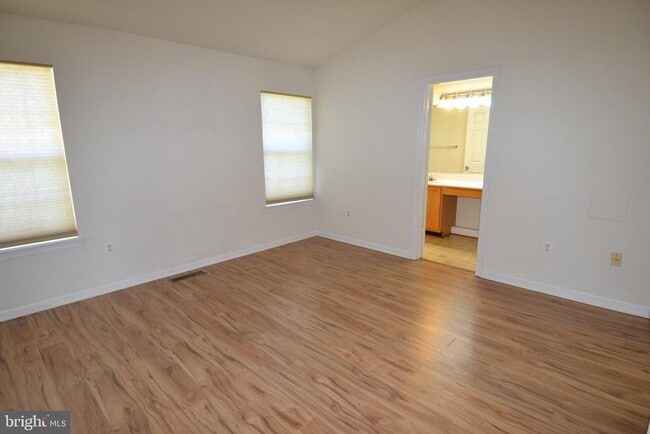 Building Photo - 6340 Demme Pl