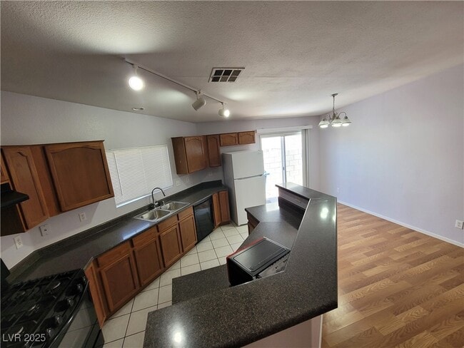 Building Photo - 5228 Mineral Lake Dr