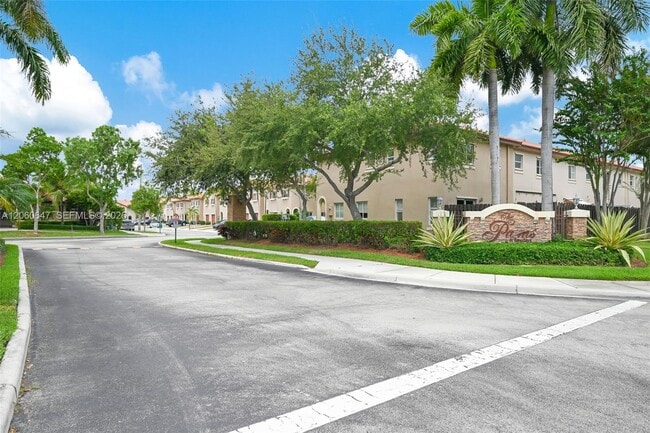 Building Photo - 8885 SW 221st Terrace