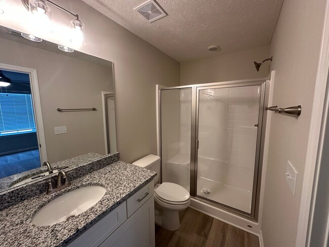 Building Photo - BRAND NEW Beautiful 3 Bed 2.5 Bath Townhou...