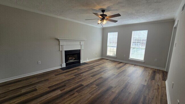 Building Photo - 123 Moss Creek Dr