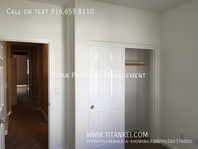 Building Photo - 8144 Crystal Walk Cir
