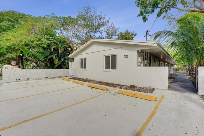 Building Photo - 30 SW 8th St