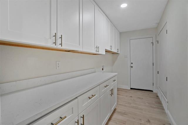 Building Photo - 5124 Collinwood Ave