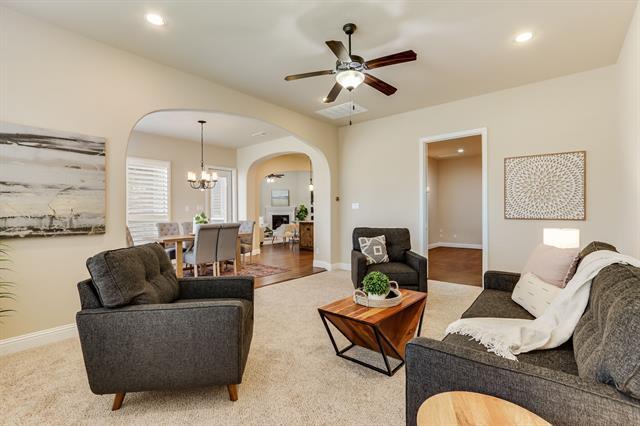 Building Photo - 12883 Possum Kingdom Dr