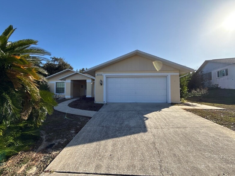 Building Photo - 3781 N Passion Flower Way